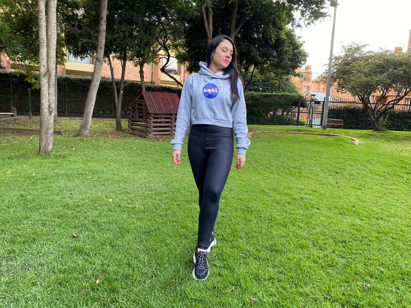 CropTop Capota NASA Mujer